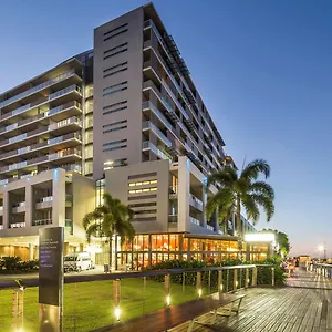 https://cairns-harbour-lights.queenslandhotels.net
