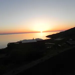 Casa vacanze Dammuso U Granatu
