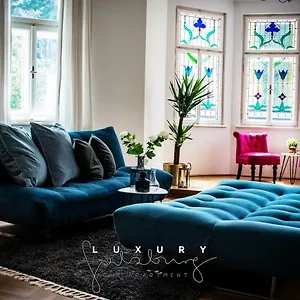 Apartment Luxury Only For Business Travel 