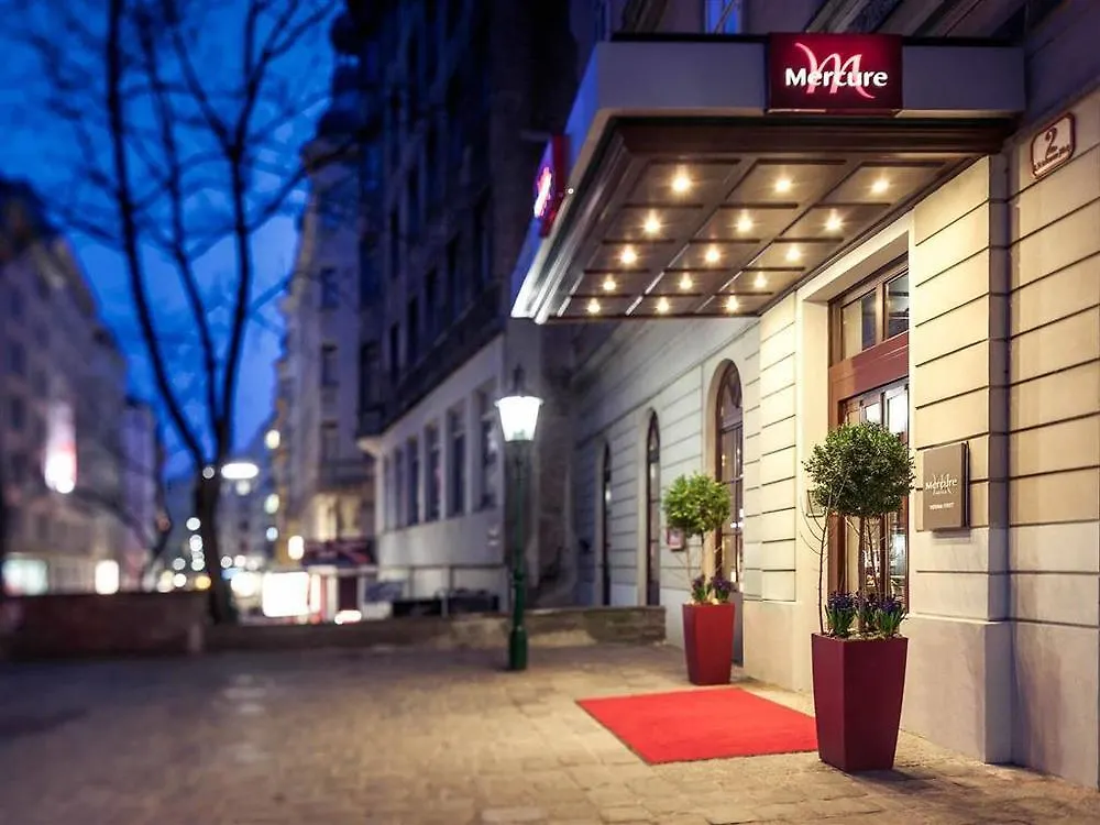 Mercure Vienna First 4*,