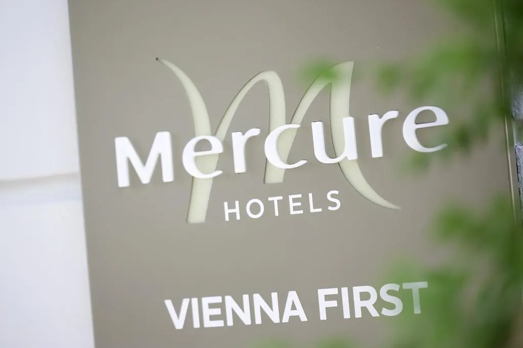 Mercure Vienna First 4*,