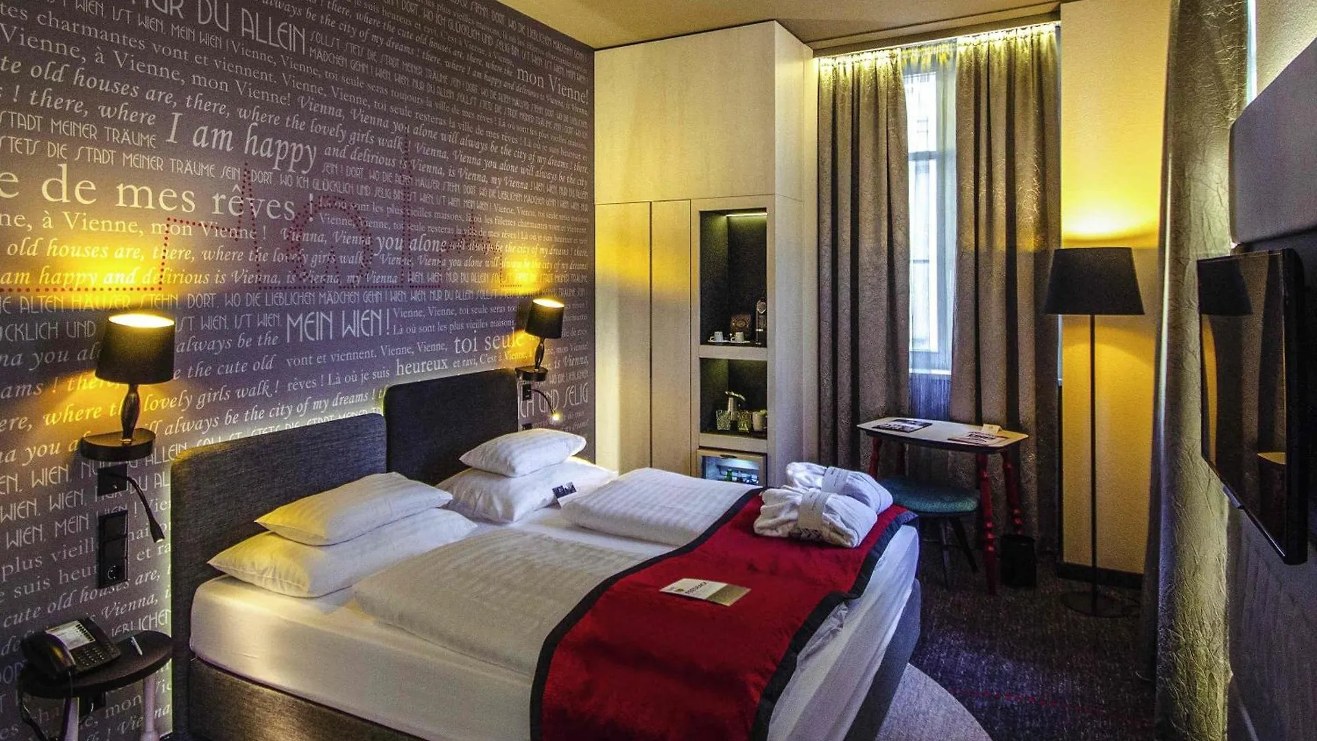 Mercure Vienna First 4*,
