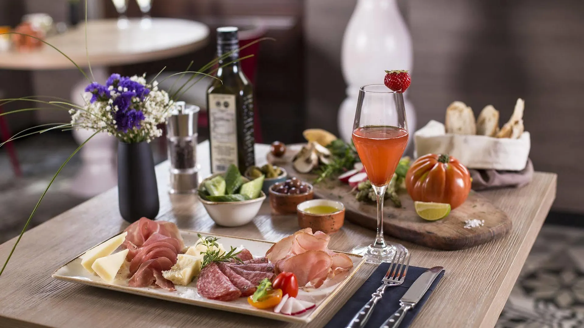 Mercure Vienna First 4*,